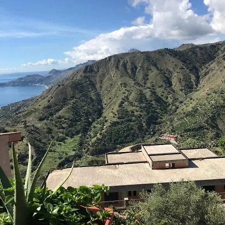 The Secret Garden Villa Forza d'Agro Exterior photo